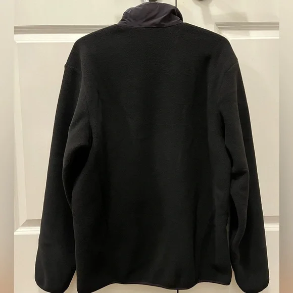 NWT Patagonia Men’s Synchilla Fleece Jacket size M Black - Picture 3 of 5